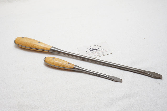 2 MINTY IRWIN PERFECT HANDLE SCREWDRIVERS