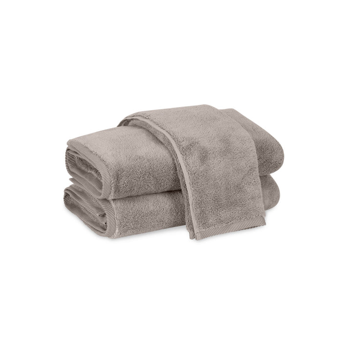 Milagro Bath Towel Platinum